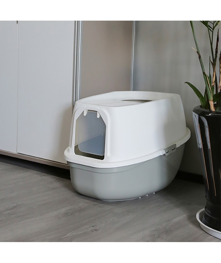 Closed Plastic Cat Litter Box